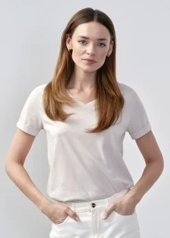 Beżowy T-shirt damski w serek