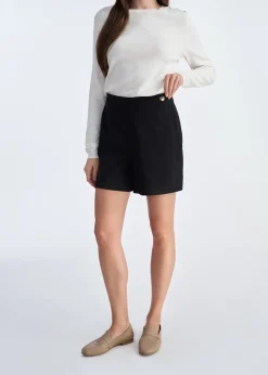 Czarne eleganckie szorty damskie