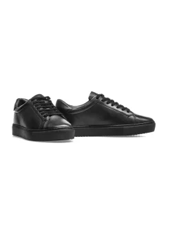 Czarne skórzane buty sportowe