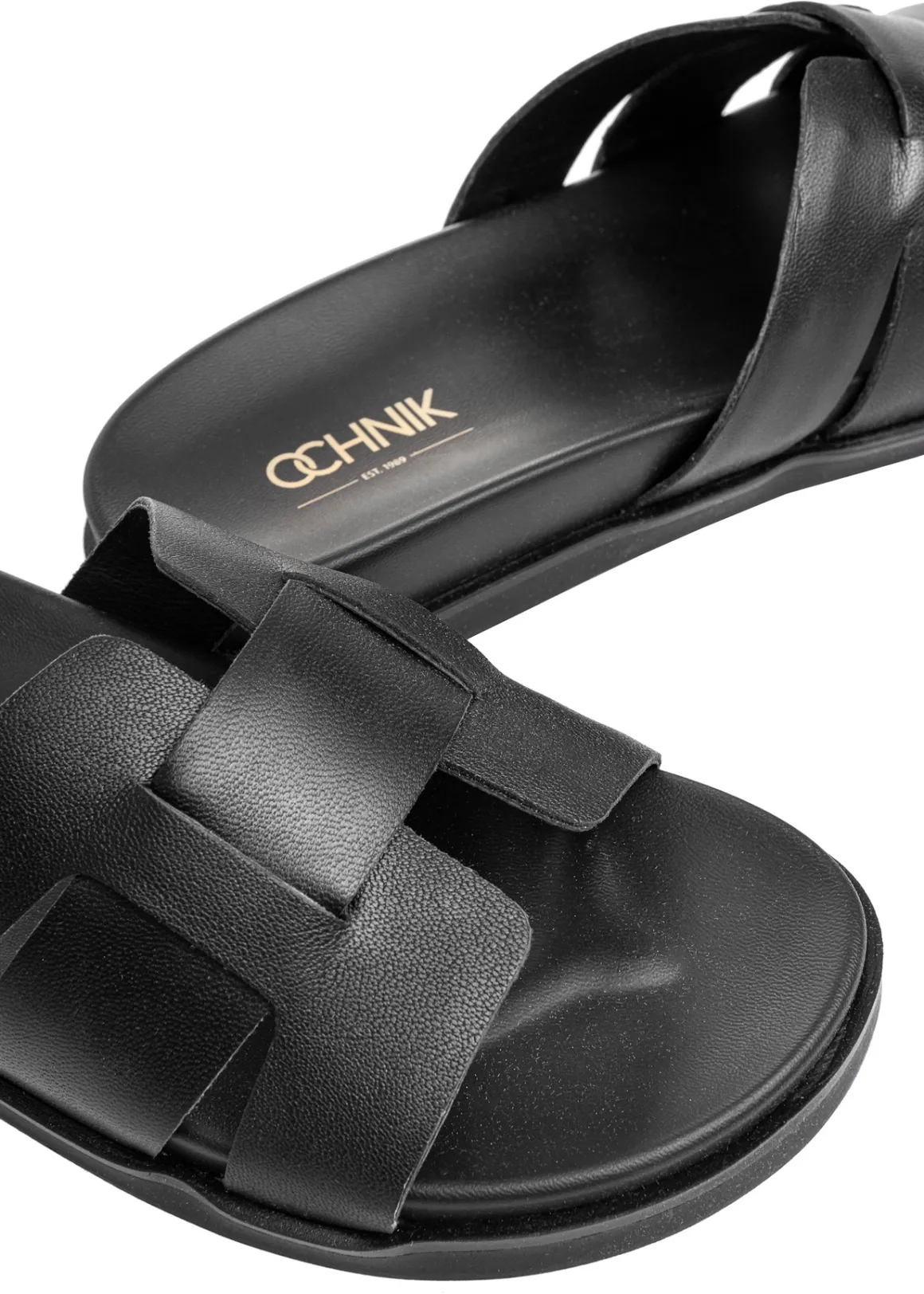 Czarne skórzane klapki damskie