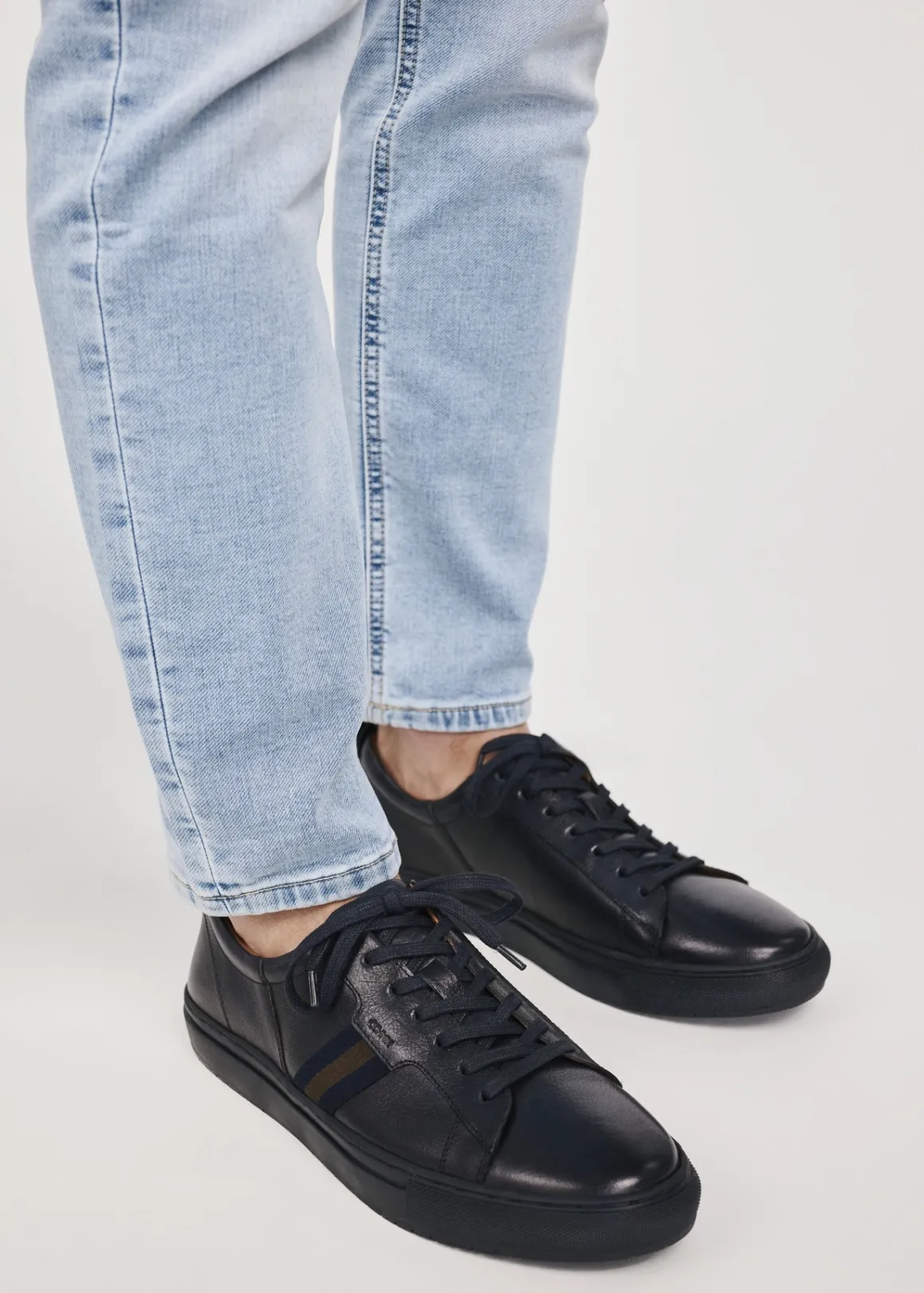 Granatowe skórzane buty męskie