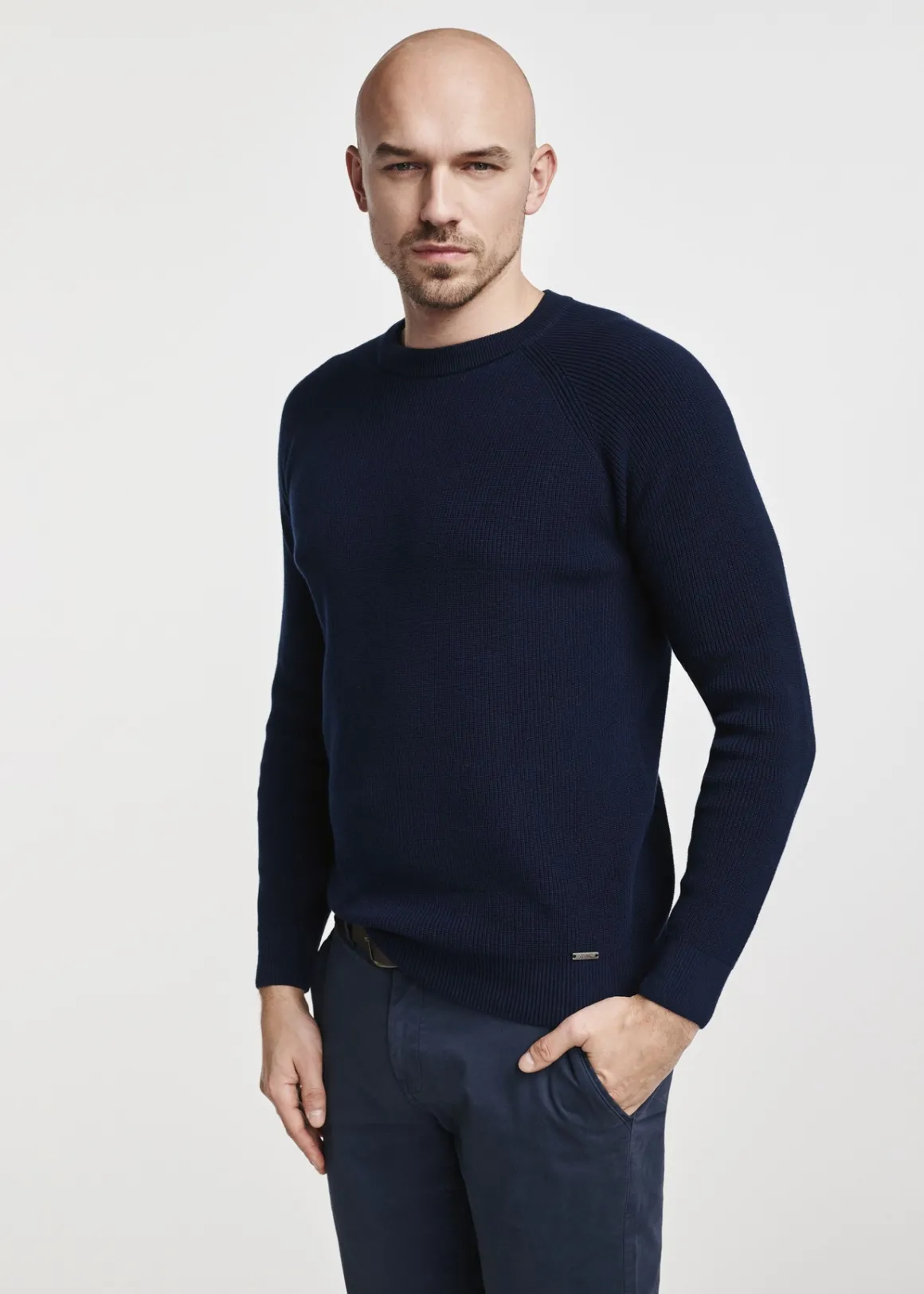 Granatowy sweter męski bawełniany