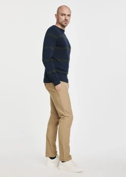 Granatowy sweter męski w paski