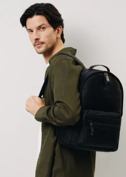 Klasyczny czarny plecak męski