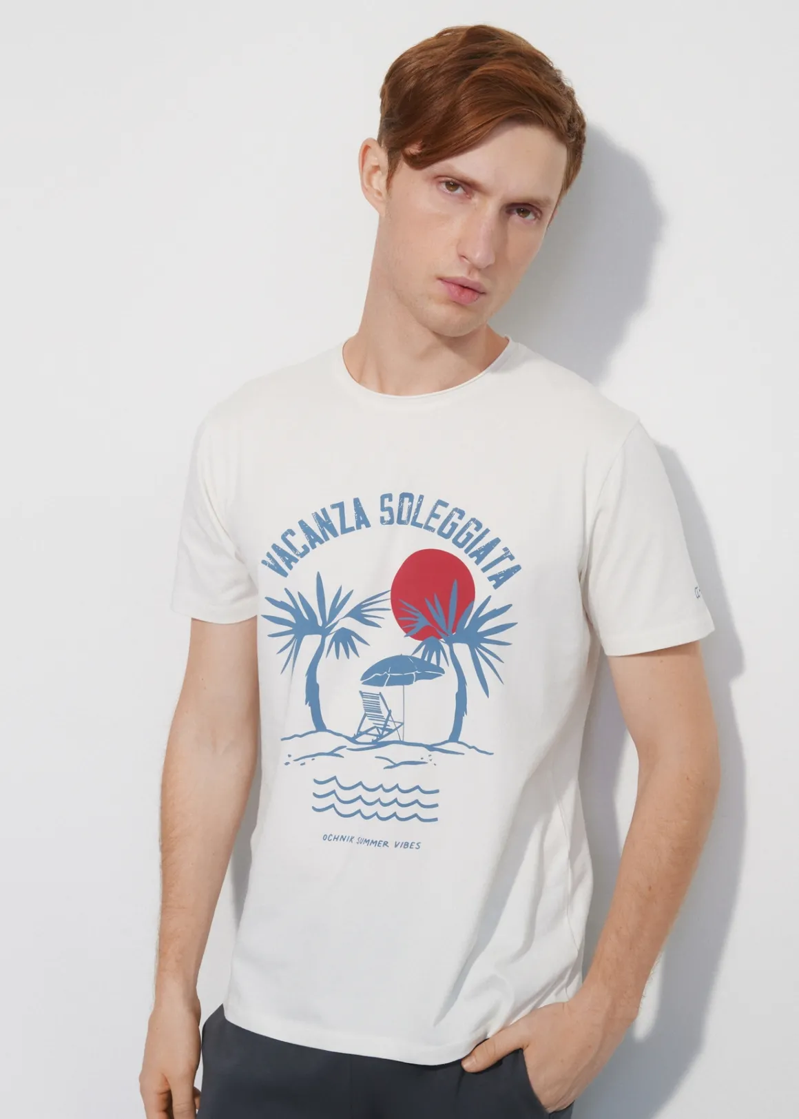 Kremowy T-shirt męski z printem