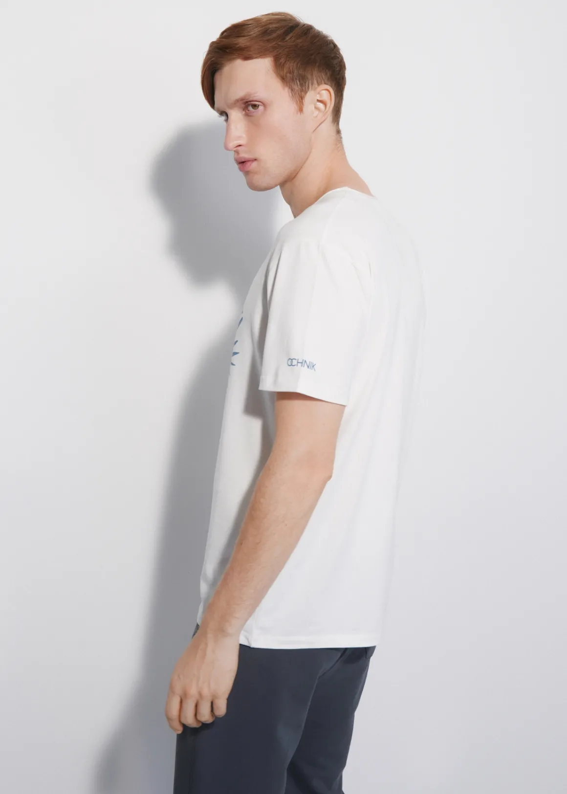 Kremowy T-shirt męski z printem