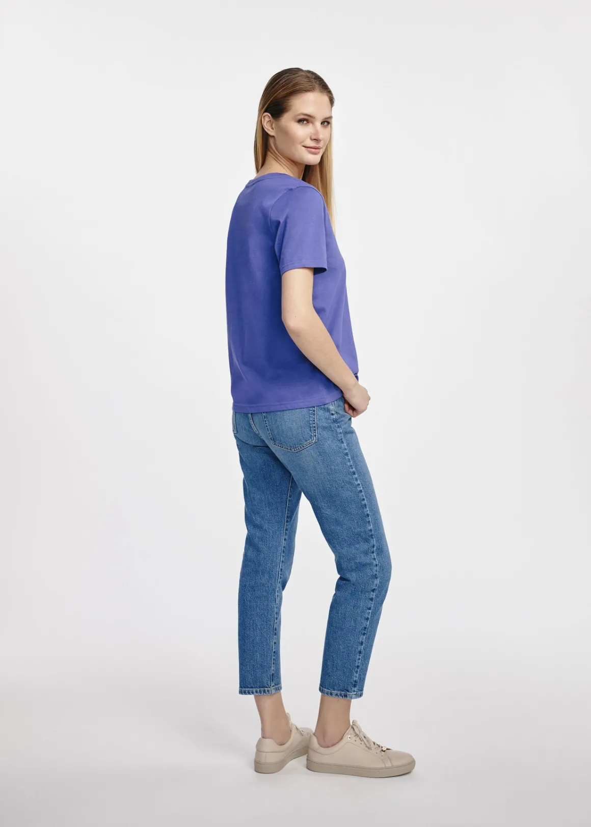 Niebieski t-shirt damski basic