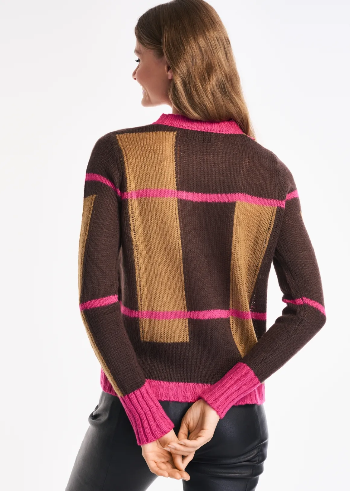 Sweter damski z ozdobnymi tasiemkami