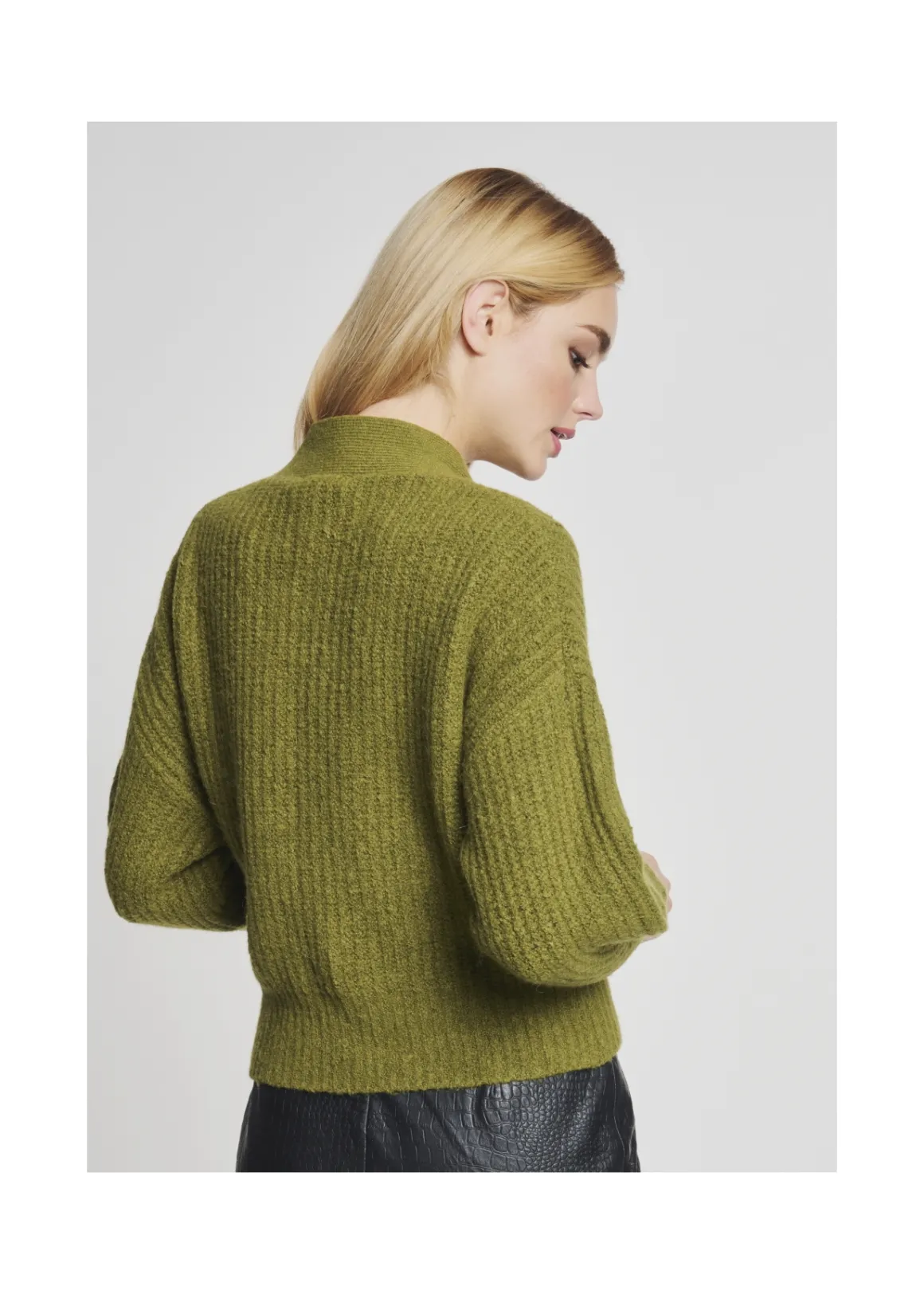 Sweter wiązany damski khaki