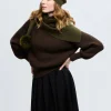 Szalik damski z pomponami w kolorze khaki